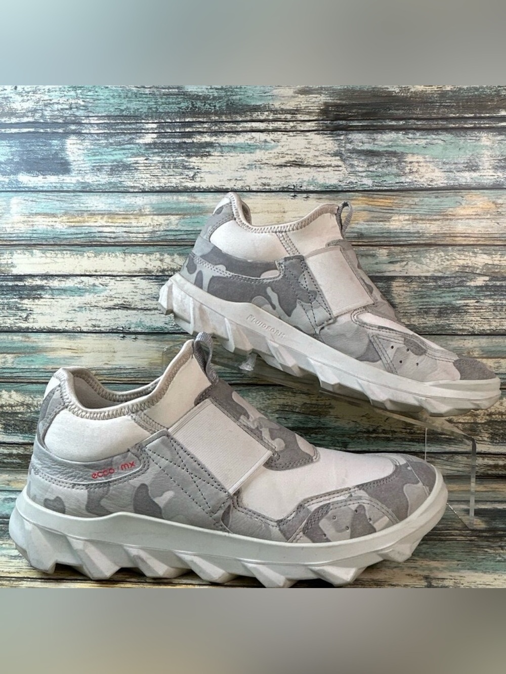 Ecco Sneakers Womens 8-8.5 White/Gray Camouflage Slip On Shoe Casual Athletic